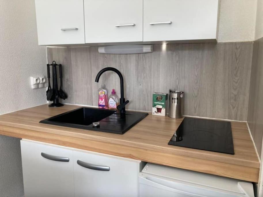Le Voyageur Apartment Безансон Екстериор снимка